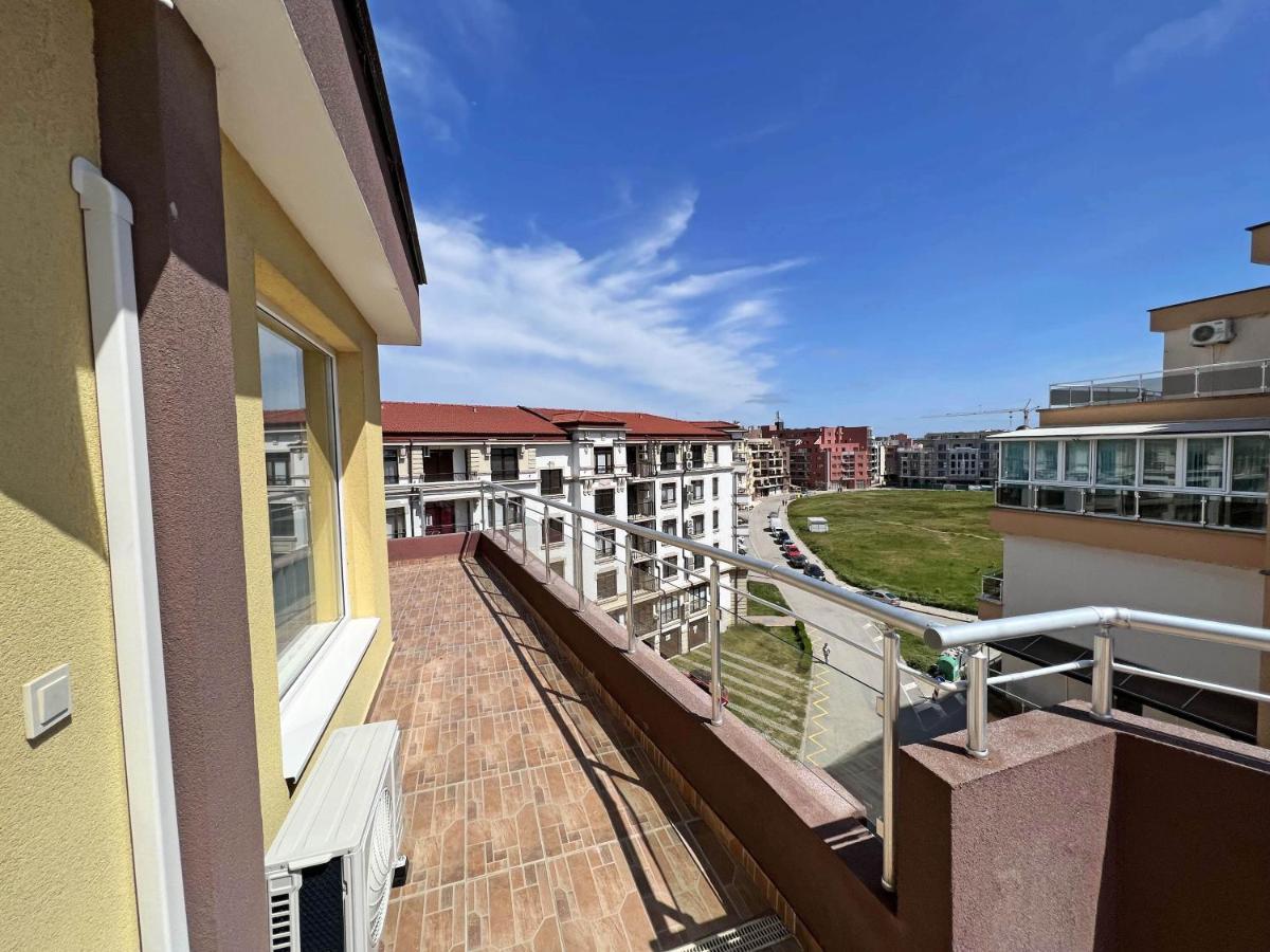 Valemar Apartments Pomorie Esterno foto