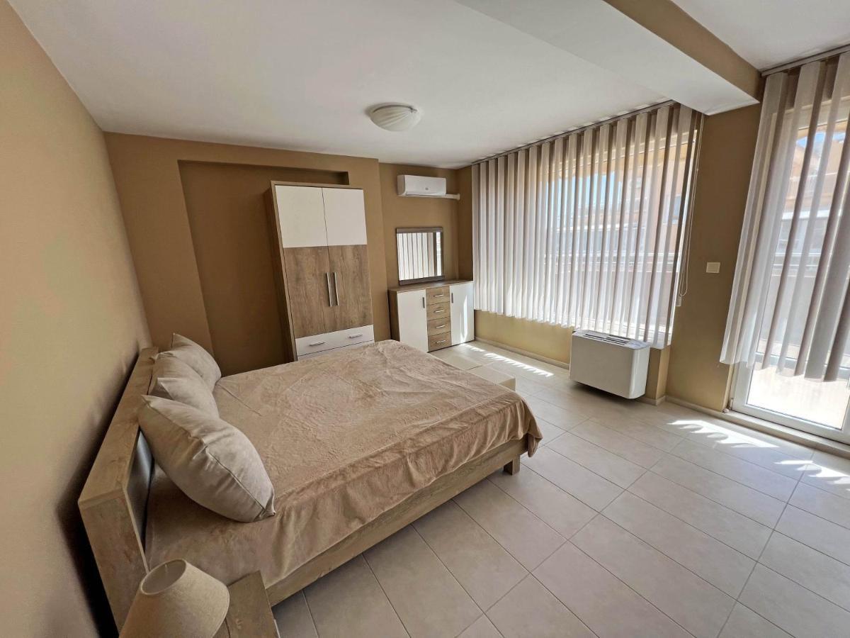 Valemar Apartments Pomorie Esterno foto
