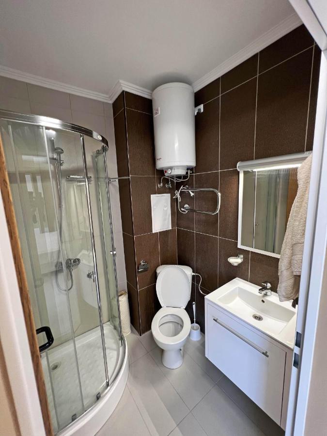 Valemar Apartments Pomorie Esterno foto