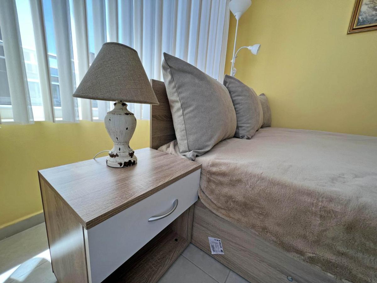 Valemar Apartments Pomorie Esterno foto