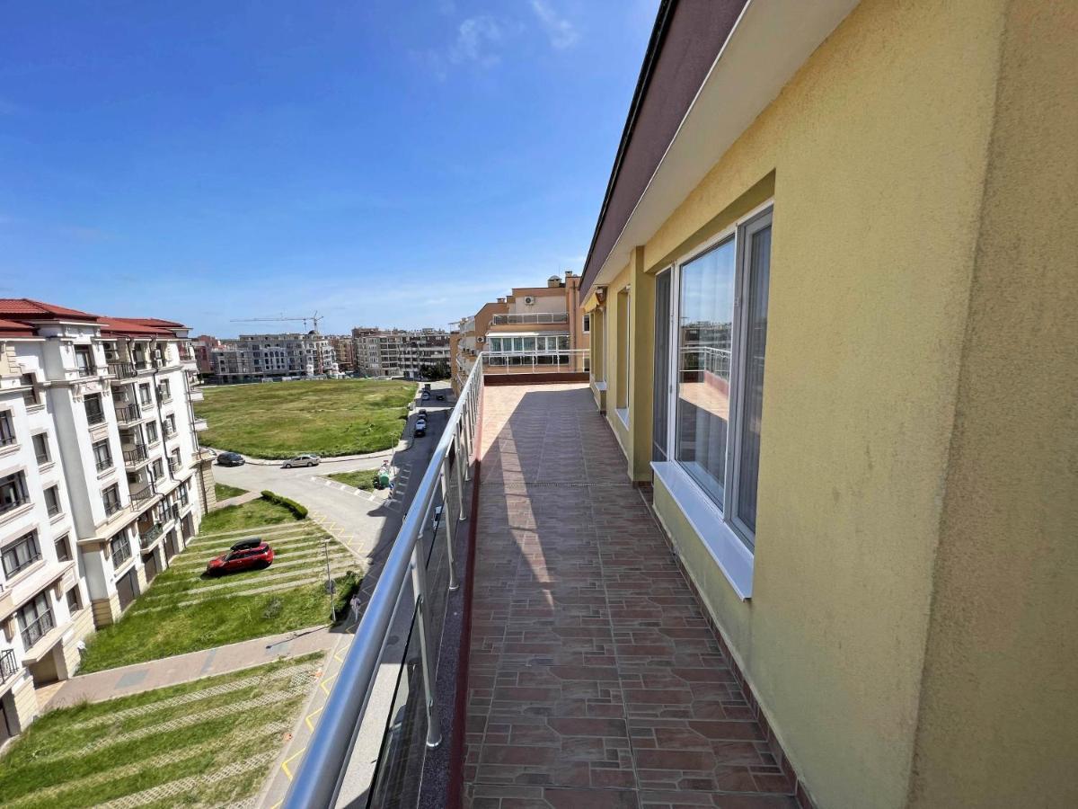 Valemar Apartments Pomorie Esterno foto