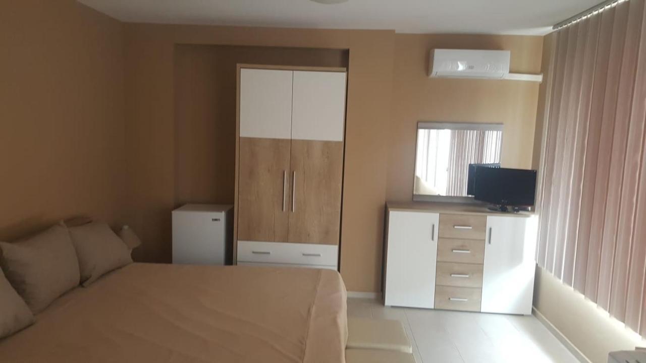 Valemar Apartments Pomorie Esterno foto