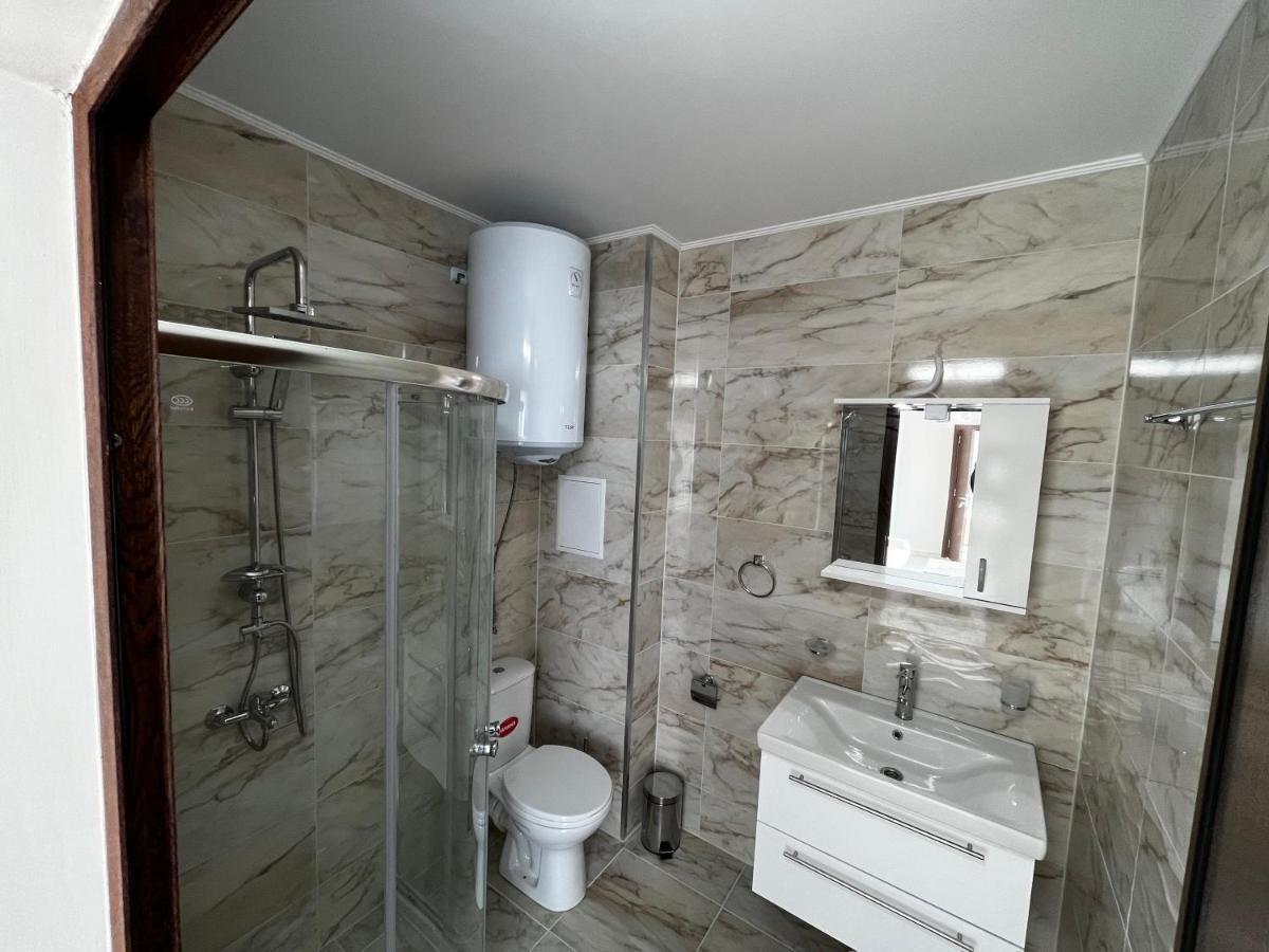 Valemar Apartments Pomorie Esterno foto