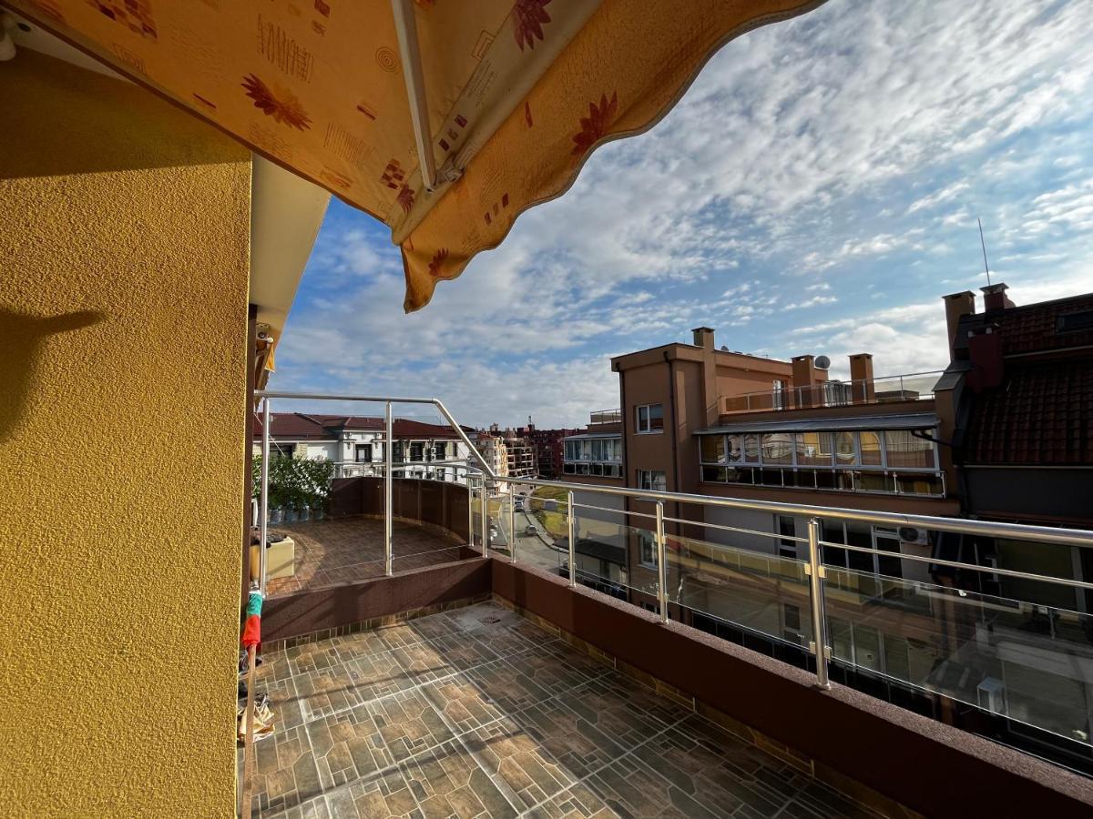 Valemar Apartments Pomorie Esterno foto