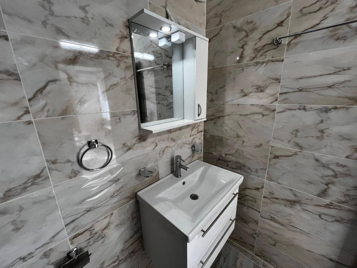 Valemar Apartments Pomorie Esterno foto