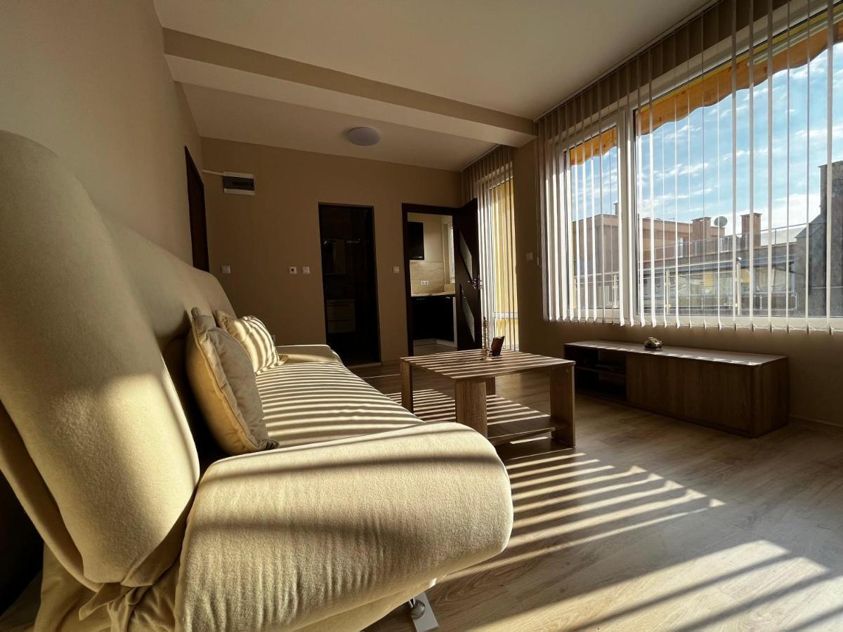 Valemar Apartments Pomorie Esterno foto