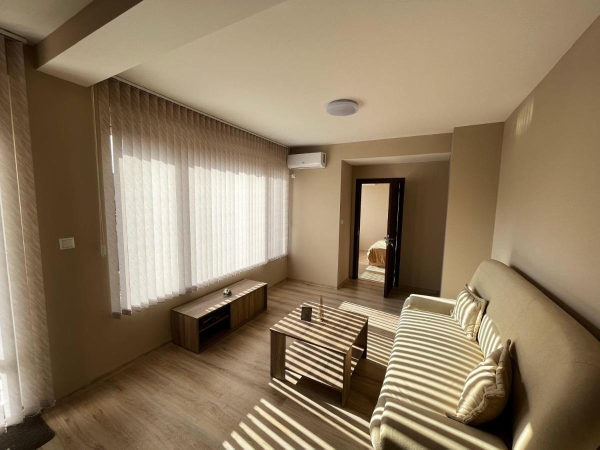Valemar Apartments Pomorie Esterno foto